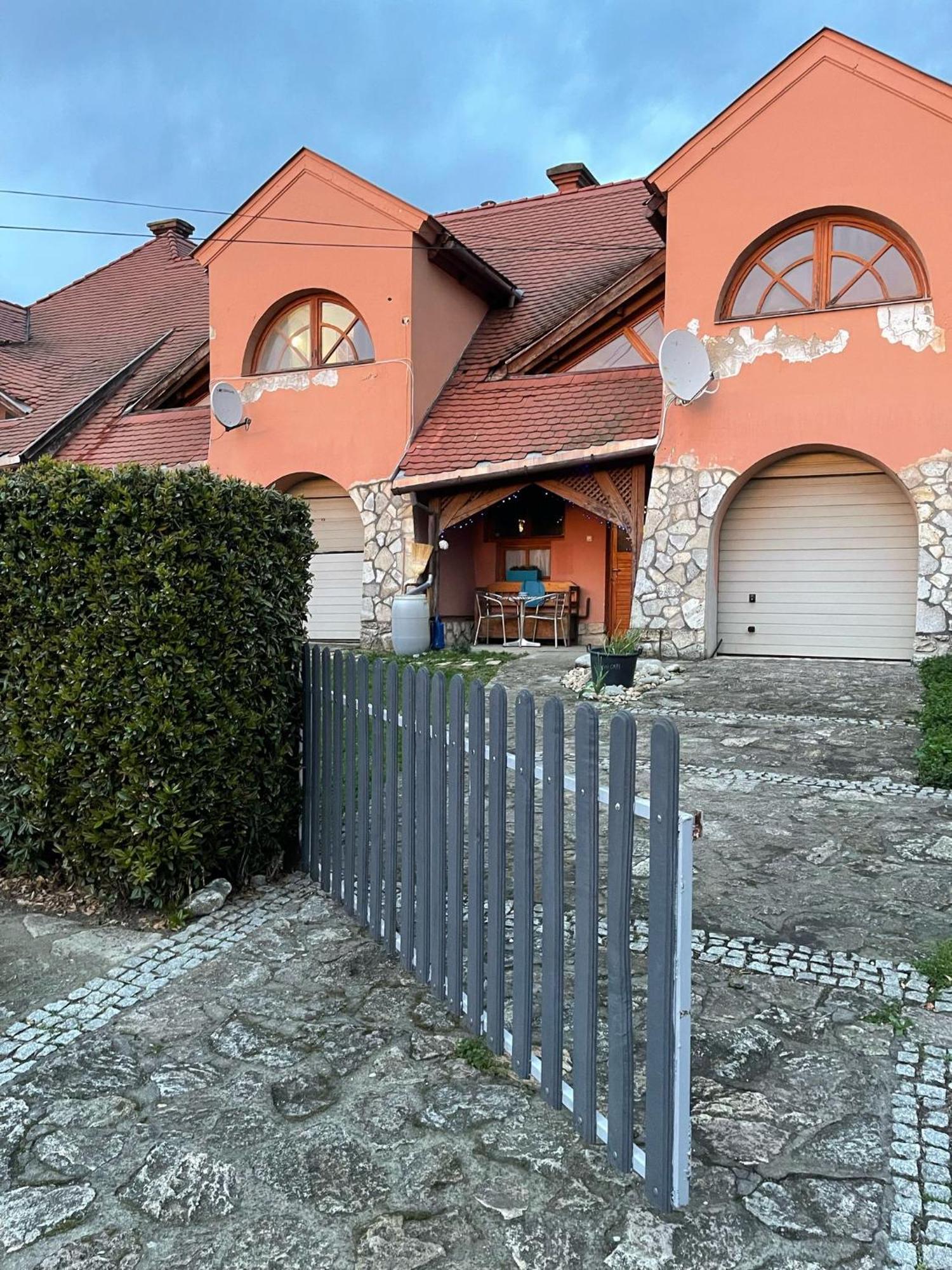 Greenpark Garden Villa Family Apartments Near Tokaj Szerencs Exteriör bild